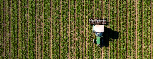 Grade aradora: função, tipos e vantagens para operações agrícolas